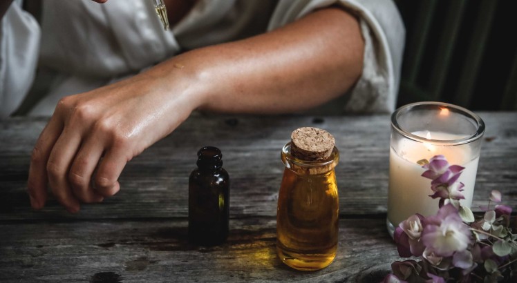Las propiedades del aceite de onagra para la piel